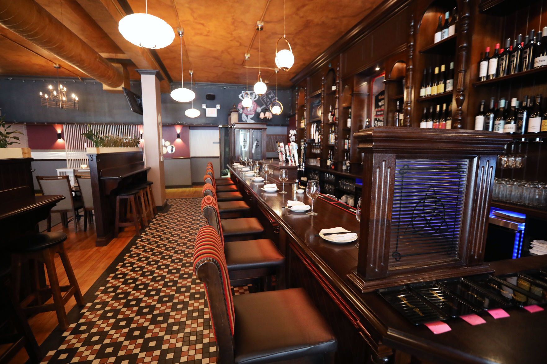 Sequoia bar